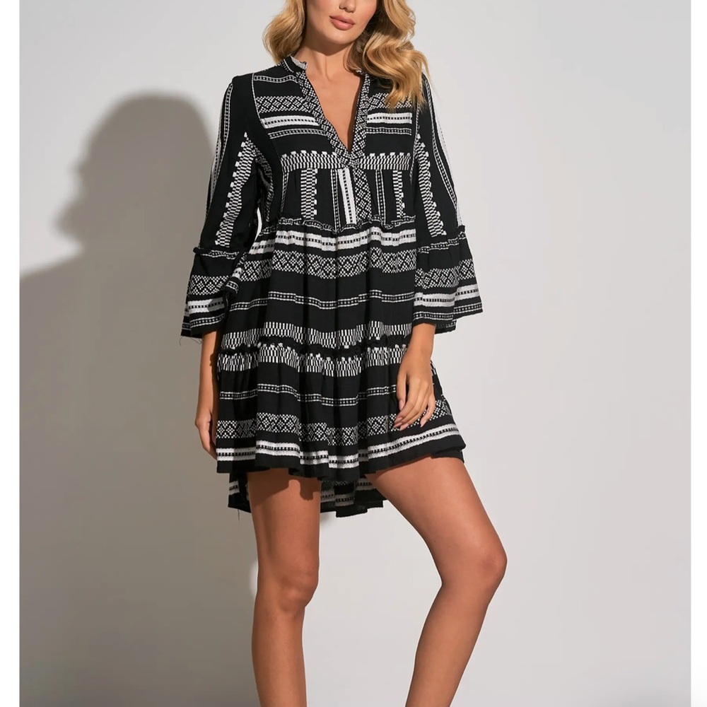 Elan NWT Monochrome Black and White Striped Mini Dress size Medium